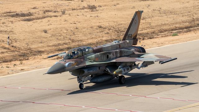 Ekspert: Derfor bruker Israel en spesialutgave F-16 i de massive angrepene mot Hizbollah