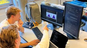 Andreas har gratis studentabo: – Jeg bruker TU-appen nesten hver dag