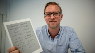 Illustrasjon av Remarkable har kvalitetstrøbbel – får problemer med banken