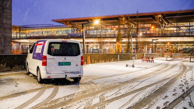 Blackout på Gardermoen – hundrevis av ubrukte reservebatterier sto i garasjen