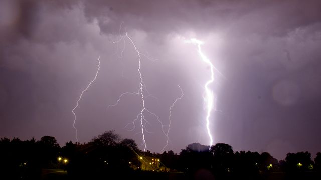 Spionfly oppdaget gammaglimt i tordensky: Kan forklare mysteriet bak lyn