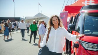 Illustrasjon av - Hvis man skal snakke om naivitet, tror jeg kanskje man burde se på bilparken
