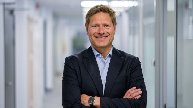 Færre tar bachelor i IKT