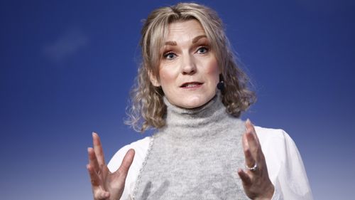 Illustrasjon av Følger nøye med på dansk Microsoft-exit