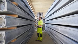 De har fabrikker og kontorer over hele Europa. Slik effektiviserer de IT-avdelingens hverdag