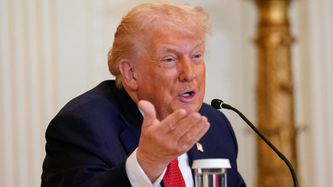 Illustrasjon av – Jeg er kongen av tollsatser