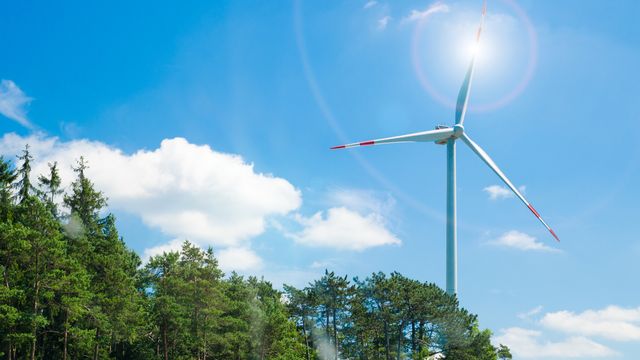 Sol og vind produserer tilsammen mer strøm i EU enn kull, olje og gass