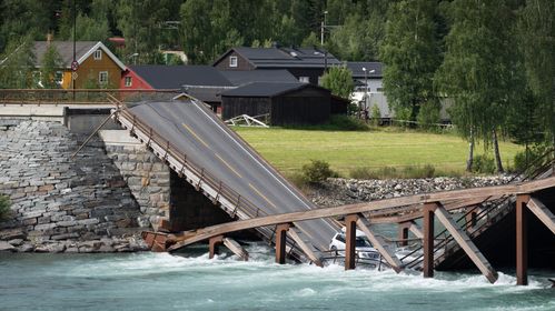 Illustrasjon av Full strid: Hvem skal ha ansvar for disse bruene?