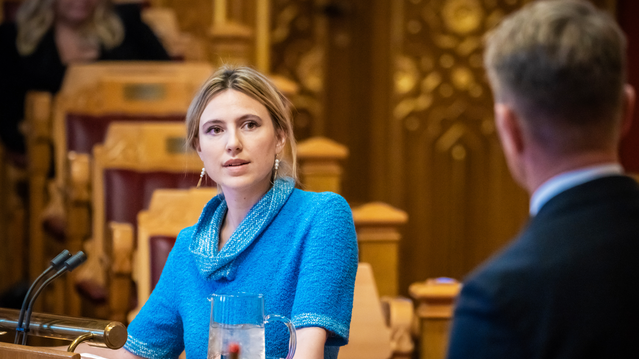 Mener Karianne Tung er naiv i møte med tek-gigantene