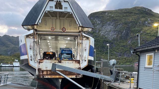 Moskenes ferjekai reparert mandag – åpner tirsdag ettermiddag