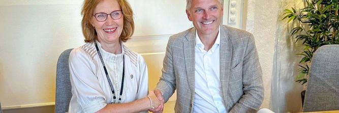Illustrasjon av Stikker av med forsvarsavtale verdt 600 millioner