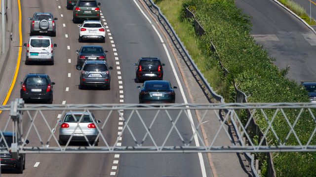 Nå blir det forbudt for elbiler å bruke kollektivfelt i Oslo og Akershus