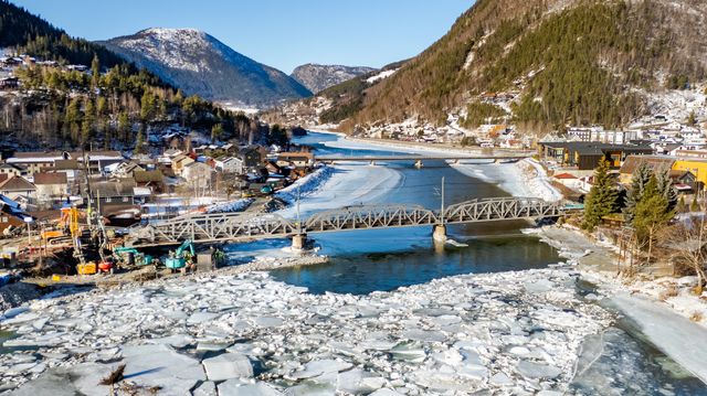 Togselskap kritisk til at Bane Nor holdt Otta bru åpen: – Kunne blitt en kjempeulykke