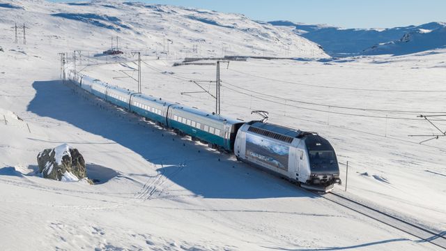 Påsketradisjonen «buss for tog» ruller videre