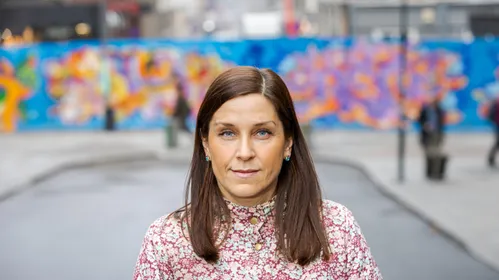 Illustrasjon av Drep meg, herre konge, men ikke med KI-tekst