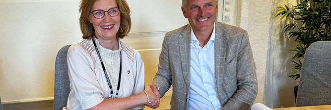 Illustrasjon av Stikker av med forsvarsavtale verdt 600 millioner