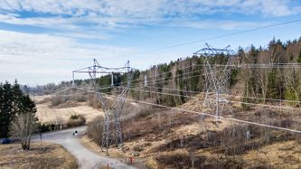 Illustrasjon av Rekordhøy strømpris tross fulle magasiner og mildvær