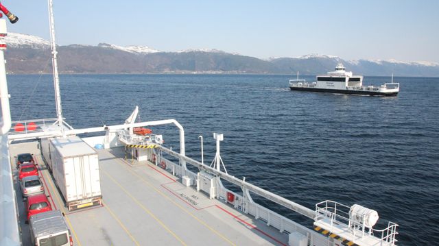 Griper kapteinen inn når en selvkjørende ferge feiler?