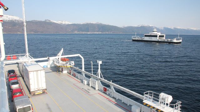 Verdens første elektriske ferje er 10 år