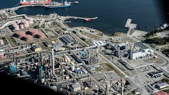 Illustrasjon av Dødelig gass, 200.000 liter olje og manglende vedlikehold