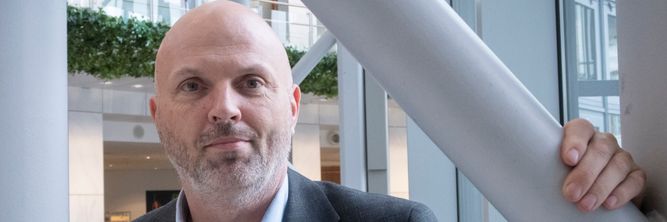 Illustrasjon av Intensiverer jobben for å få bruke telekabler på tvers av landegrensene