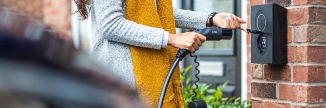 Illustrasjon av Batteriekspert etter lade-rekord: Bilopplading kan bli enda raskere