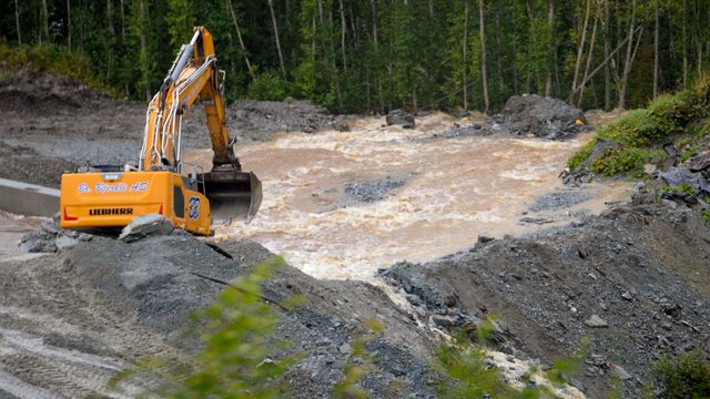Store utfordringer på veiene etter kraftig regn – Vegvesenet fremdeles i beredskap