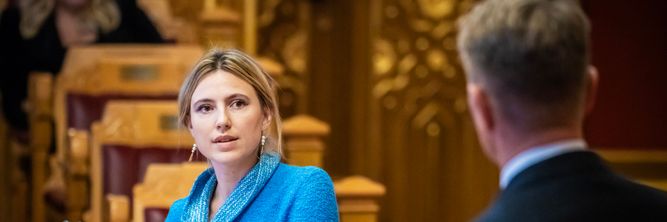 Illustrasjon av Rødt-nestleder ber Aasland følge Sverige mot EUs nettpakke