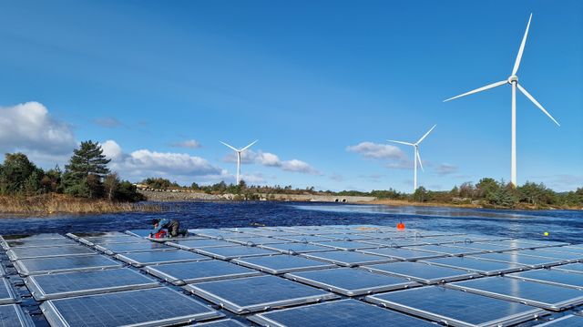 Vil bruke flytende solceller til å toppe vannkraften