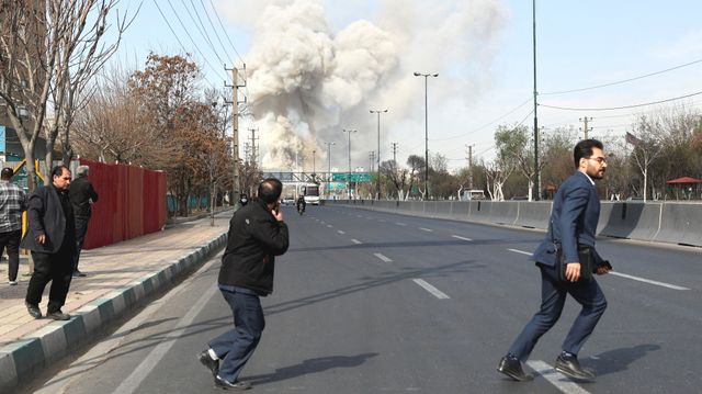 Hackede kameraer avslørte hvor Khamenei var. Iran svarte med uvanlig taktikk