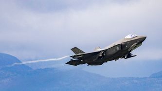 Illustrasjon av Spania dropper F-35