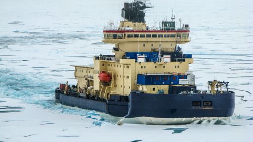 Illustrasjon av EU gir 58 millioner til sjøkabel fra Norge til Japan