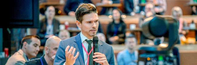 Illustrasjon av Nkom vil ikke følge USAs ruter-forbud