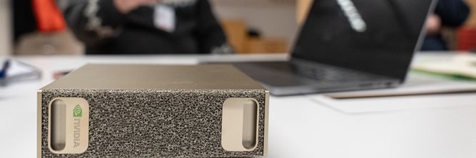 Illustrasjon av − Galskap å sette den under pulten