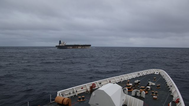 Amerikanske styrker bordet russisk tankskip øst i Atlanterhavet