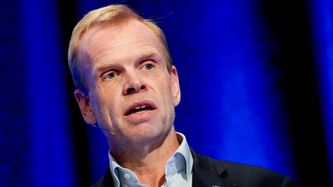 Illustrasjon av Forsøker å skjønnmale et bilde av en kraftboom som ikke eksisterer