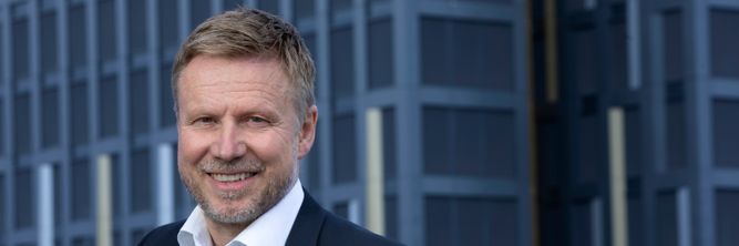 Illustrasjon av Helse-Norge kjøper sky for 2,5 milliarder