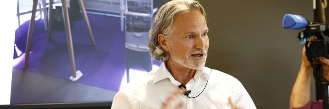 Illustrasjon av – Går opp fra et litt for lavt nivå til et anstendig nivå