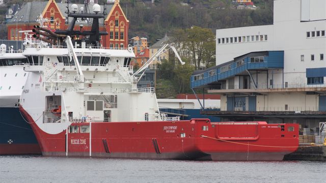 Oljeutslipp fra supplyskip ved Mongstad