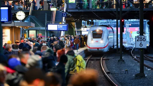 Illustrasjon av 300.000 berørt av data­lekkasjen hos Eurail