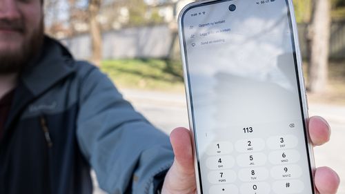 Illustrasjon av Nkom truer med å stenge telefoner ute fra mobilnettene