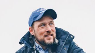 Illustrasjon av Laget KI-app som fungerer uten nett 