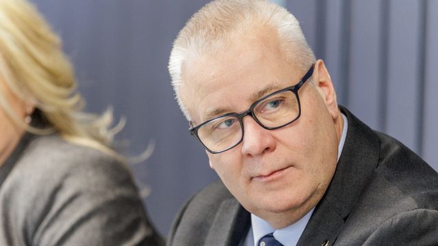 Frp krever svar etter milliarduenighet i Sotrasambandet