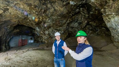 Illustrasjon av Kobles til USAs KI-flaggskip og «America First»-verdier