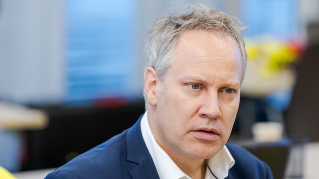 Samferdselsministeren sier Bane Nor baserte seg på uriktig informasjon