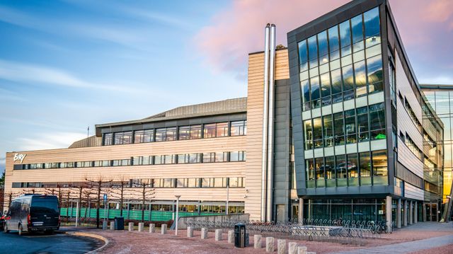 Teknisk feil hos Tietoevry rammet bankene: – Det er bare å beklage