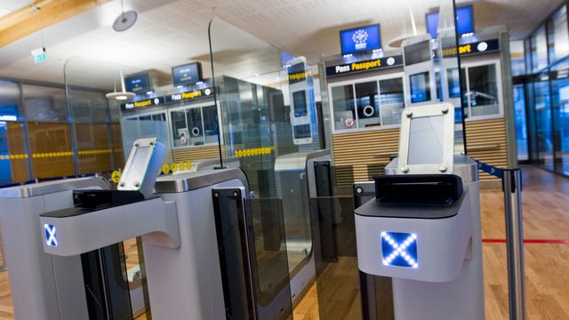 Slik vil politiet avsløre falske passbilder