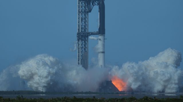 SpaceX-oppskyting avbrutt i siste øyeblikk