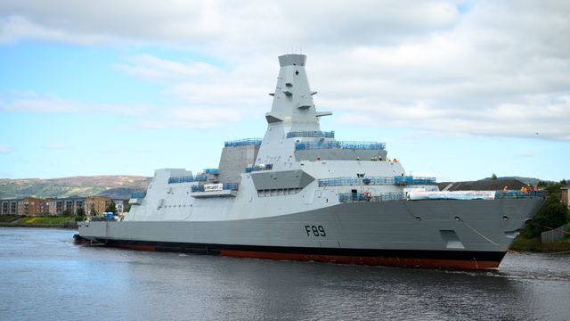 En gullkantet fregattavtale med grønt vedlegg