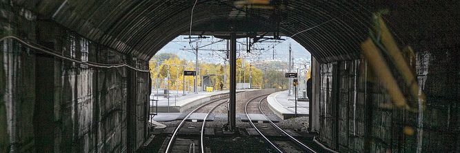 Illustrasjon av 700 togtunneler mangler mobildekning